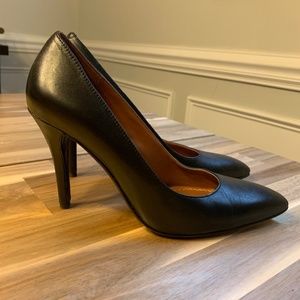 Coach Pumps 5.5